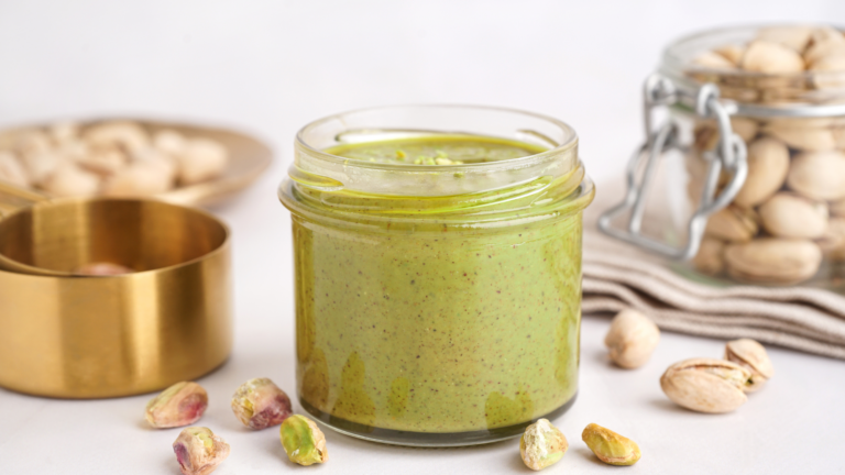 Krem pistacjowy – obłędny przepis do&nbsp;każdego wypieku!