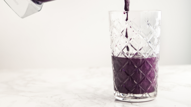 Koktajl na&nbsp;śniadanie – przepis na&nbsp;zdrowy i&nbsp;szybki posiłek